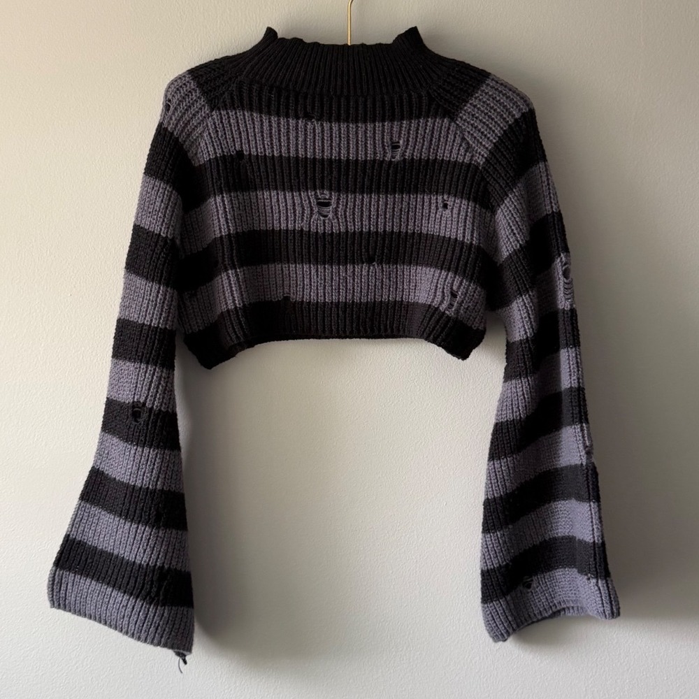 ROMWE Cropped Sweater Ripped Distressed Striped Bell Sleeve Large